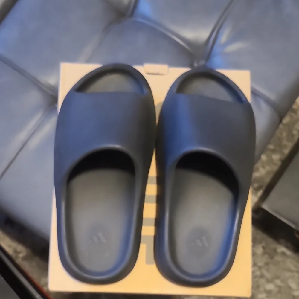 Adidas Onyx Yeezy Slides